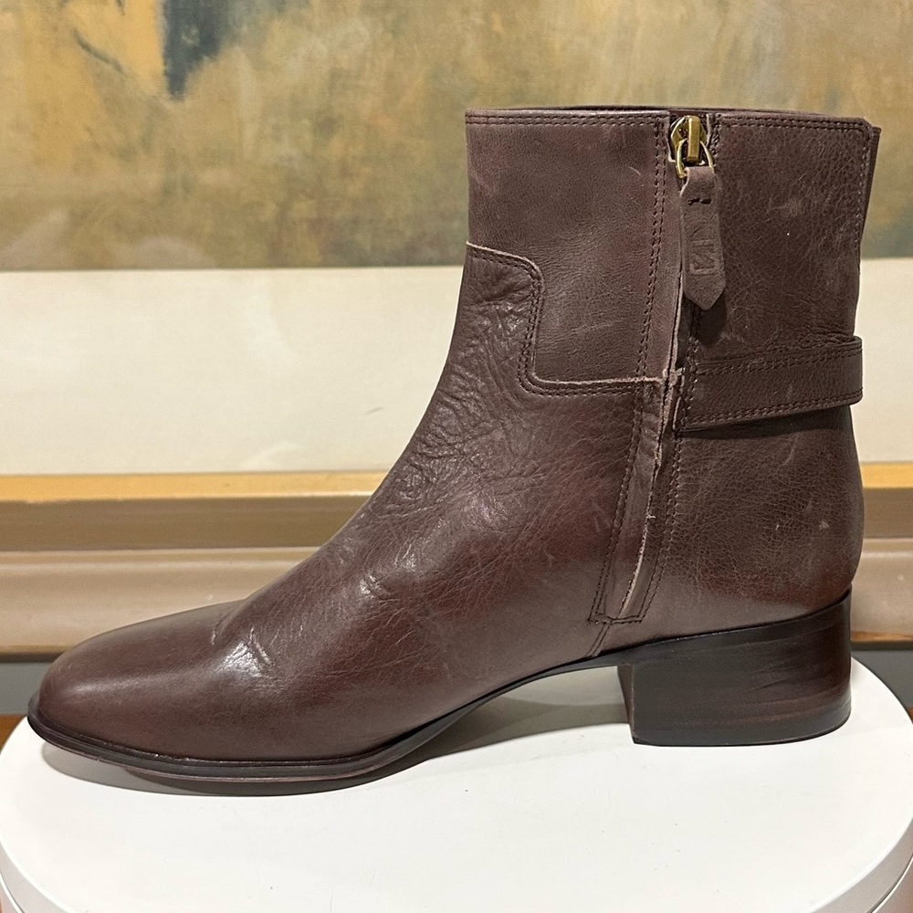 🌸SARTO by FRANCO SARTO 🌸 Brown Leather Round Toe Ankle Bootie Size: 8.5 - Picture 4 of 16